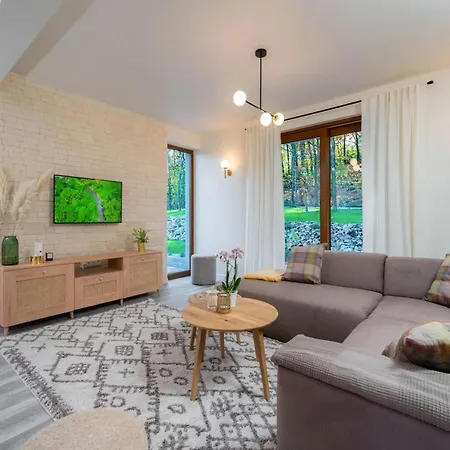 Comfortable Villa, Sauna, Jacuzzi *