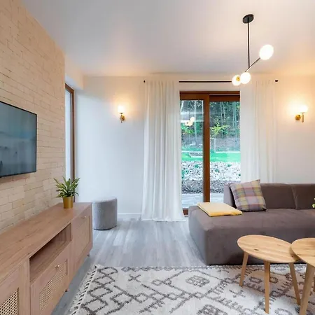 Comfortable Villa, Sauna, Jacuzzi * Marcyporeba