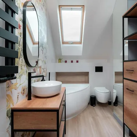 Vakantiehuis Comfortable Villa, Sauna, Jacuzzi